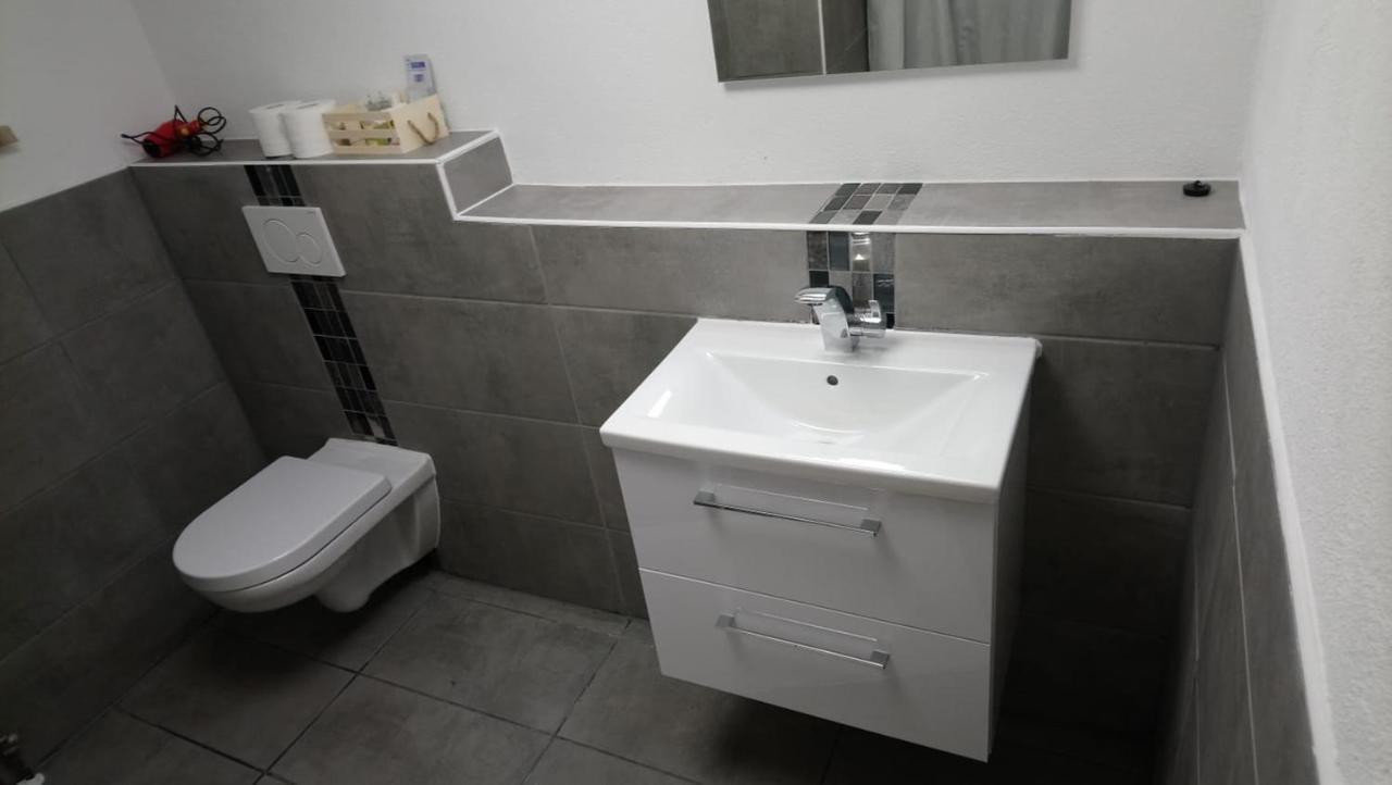 אינגלהיים אם ריין Ferienwohnung Witzig Inh Rita Weitmann מראה חיצוני תמונה